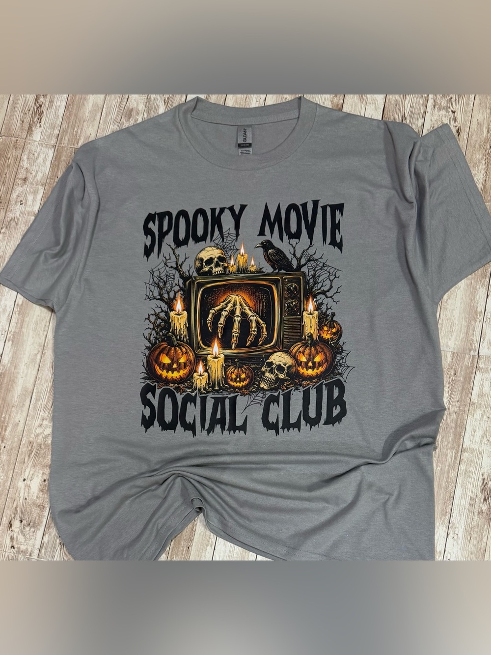 Unisex Gray Spooky Movie Social Club Halloween Graphic Shirt Large